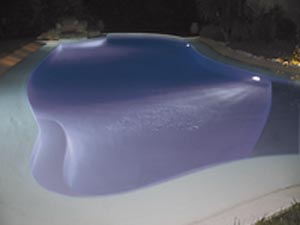piscineviolet.jpg